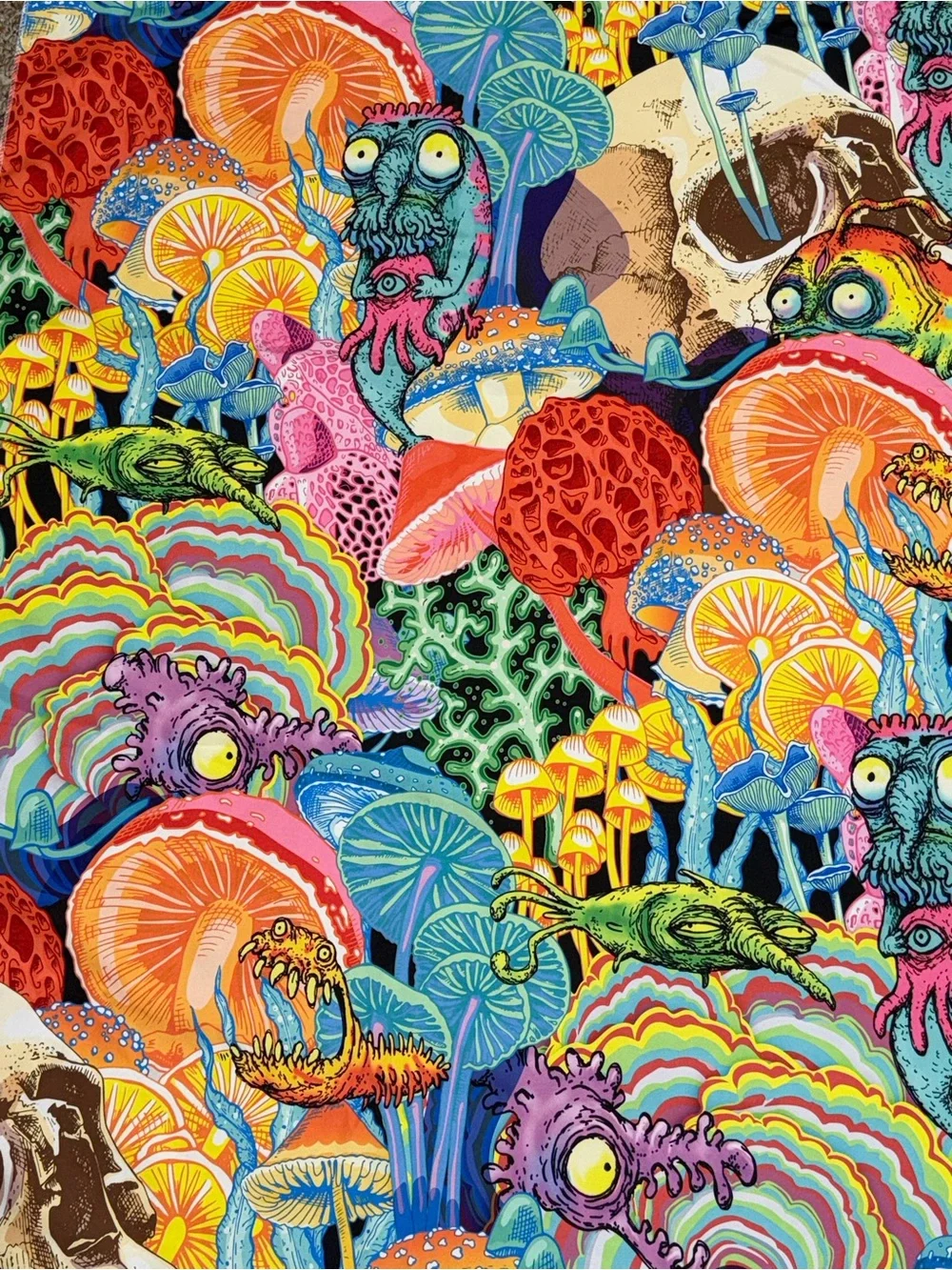 Vibrant Multicolor Psychedelic Skull Print Tapestry wall hanging 50x58